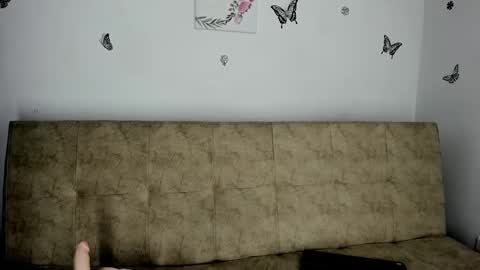 Snapshot of nicol_swift_ chatting on 12/19/24, 05:40 Nicol online show from 12/19/24, 05:40