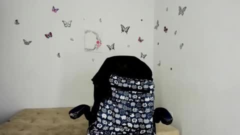 Snapshot of nicol_swift_ chatting on 01/17/25, 02:08 Nicol online show from 01/17/25, 02:08