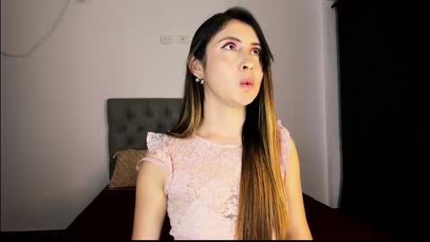 Snapshot of nicol_swift_ chatting on 02/02/25, 03:10 Nicol online show from 02/02/25, 03:10