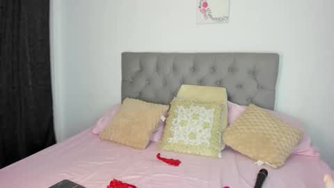 Snapshot of nicol_swift_ chatting on 09/30/25, 01:10 Nicol online show from 09/30/25, 01:10