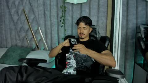 Nicolai online show from 04/19/26, 06:10