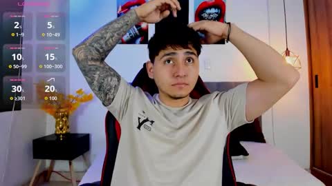 nicolas_james_sc online show from 10/03/25, 01:52