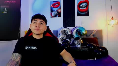 nicolas_james_sc online show from 10/24/25, 03:08