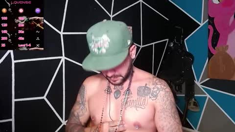 Snapshot of nicolas_torres99 chatting on 11/20/25, 12:27 nicolas online show from 11/20/25, 12:27