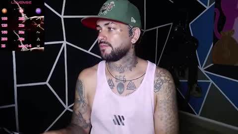 Snapshot of nicolas_torres99 chatting on 11/25/25, 02:55 nicolas online show from 11/25/25, 02:55