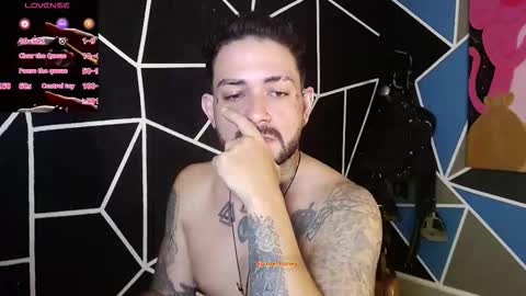 Snapshot of nicolas_torres99 chatting on 11/26/25, 03:29 nicolas online show from 11/26/25, 03:29