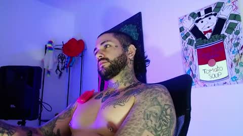 Snapshot of nicolas_torres99 chatting on 05/07/26, 12:05 nicolas online show from 05/07/26, 12:05