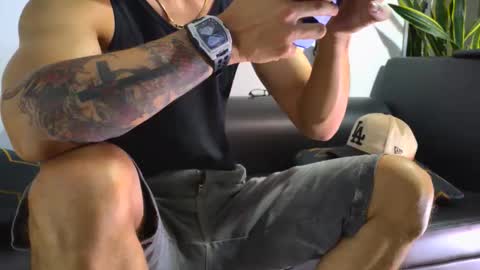 Snapshot of nicolas_veiny chatting on 12/01/25, 07:30 Nicolas online show from 12/01/25, 07:30