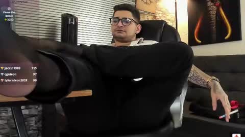 Snapshot of nicolass_fellener chatting on 06/18/26, 09:14 Nicolas Fellener online show from 06/18/26, 09:14