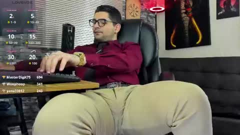 Snapshot of nicolass_fellener chatting on 07/05/26, 04:19 Nicolas Fellener online show from 07/05/26, 04:19