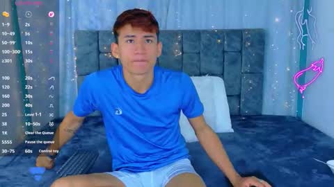 nicolastorres__ online show from 04/16/26, 04:24