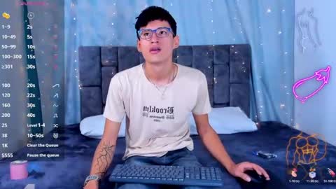 Snapshot of nicolastorres__ chatting on 06/21/26, 02:47 nicolastorres__ online show from 06/21/26, 02:47
