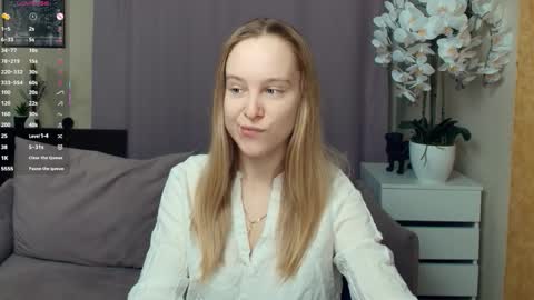 Snapshot of nicolavanderbie chatting on 01/10/26, 07:04 Nicoletta online show from 01/10/26, 07:04