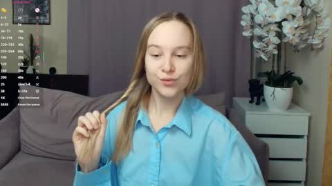 Snapshot of nicolavanderbie chatting on 01/11/26, 08:14 Nicoletta online show from 01/11/26, 08:14