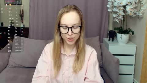 Snapshot of nicolavanderbie chatting on 02/01/26, 06:50 Nicoletta online show from 02/01/26, 06:50