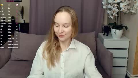 Snapshot of nicolavanderbie chatting on 02/05/26, 07:07 Nicoletta online show from 02/05/26, 07:07