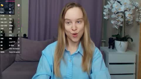 Snapshot of nicolavanderbie chatting on 03/02/26, 07:10 Nicoletta online show from 03/02/26, 07:10