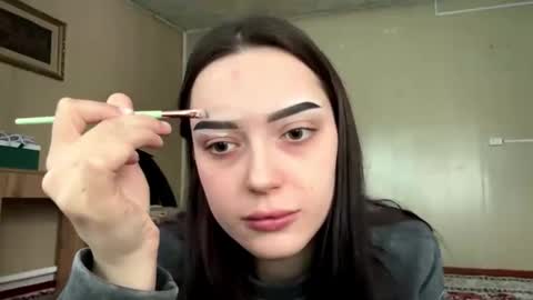 Snapshot of nicolbenoit chatting on 03/09/26, 04:27 Nelly online show from 03/09/26, 04:27