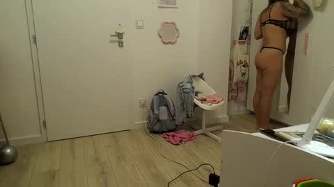 Secret Amateur HuGirl online show from 04/19/26, 08:44