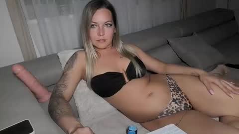 Secret Amateur HuGirl online show from 05/09/26, 09:20
