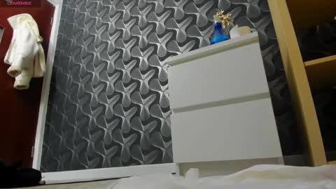 Snapshot of nicole___19 chatting on 02/24/25, 11:09 Nico online show from 02/24/25, 11:09