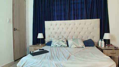 Snapshot of nicole_adam_ms chatting on 12/28/24, 04:20 Nicole Adam online show from 12/28/24, 04:20