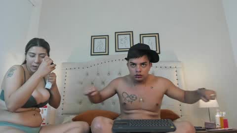 Snapshot of nicole_adam_ms chatting on 01/22/25, 04:02 Nicole Adam online show from 01/22/25, 04:02