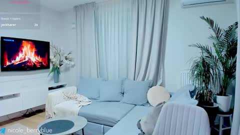 Nicole online show from 11/16/25, 08:47