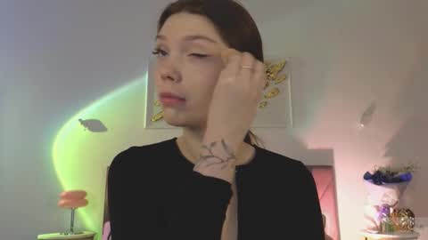 Nicole online show from 11/30/25, 09:30