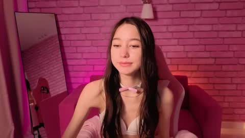 Nicole online show from 05/15/26, 11:56