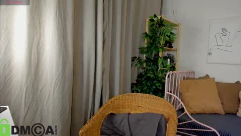 GMT7TueWedThSu 0300am-0900am. Sa 1000am-0400pm online show from 10/16/25, 08:10