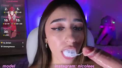 Nicole online show from 09/27/25, 06:02