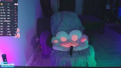 Kitty Nikki online show from 11/29/25, 05:16