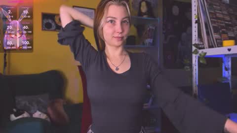 Nicole online show from 10/16/25, 02:34