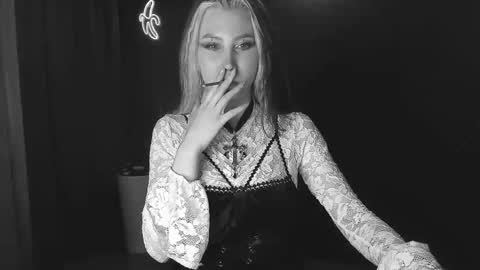 Snapshot of nicole_matt chatting on 11/02/25, 04:26 Nicole online show from 11/02/25, 04:26