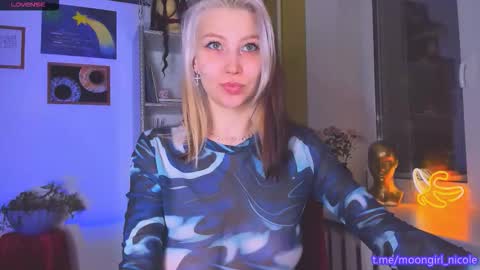 Snapshot of nicole_matt chatting on 01/11/26, 12:59 Nicole online show from 01/11/26, 12:59