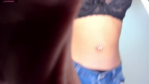 Snapshot of nicole_samantha chatting on 02/05/25, 11:44 Samantha online show from 02/05/25, 11:44