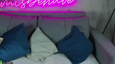 Snapshot of nicole_vasquezz chatting on 04/21/26, 01:42 Nicole My schedule for the week 2 GMT 9am-15pm Mo Tu Th Fr online show from 04/21/26, 01:42