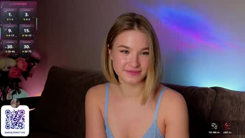 Snapshot of nicole_w00 chatting on 02/28/25, 08:28 Nicole online show from 02/28/25, 08:28