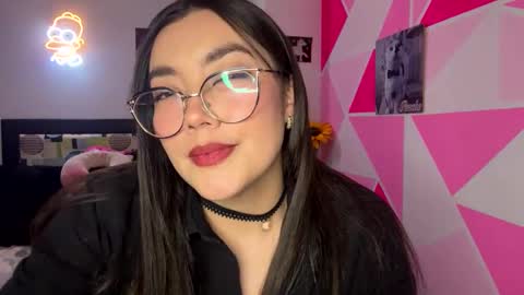 Snapshot of nicole_wc chatting on 09/21/25, 04:14 Nicole online show from 09/21/25, 04:14