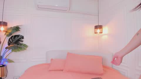 N A T A L I A online show from 02/17/26, 08:04