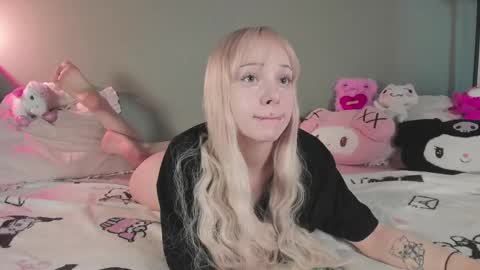 Mary online show from 03/12/26, 10:43