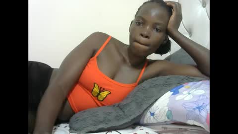 Snapshot of nicoleberry254 chatting on 09/10/25, 12:27 nicoleberry254 online show from 09/10/25, 12:27