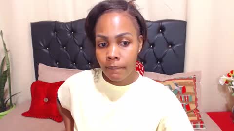 Nicole Chanel online show from 12/18/24, 02:32