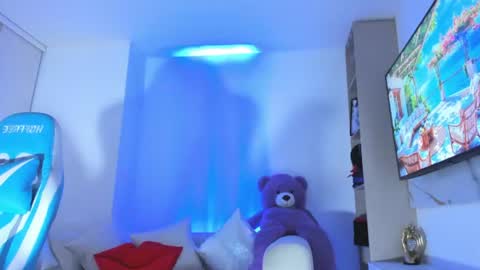 Snapshot of nicoleeorson chatting on 07/11/26, 11:17 Nicolle online show from 07/11/26, 11:17