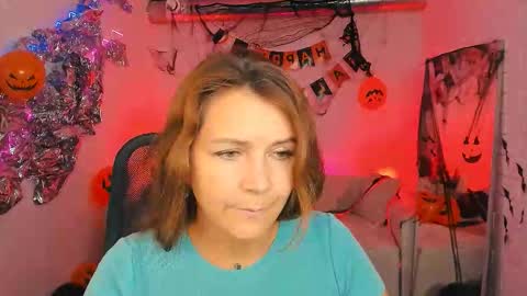 Snapshot of nicolehits chatting on 10/29/25, 05:42 nicolehits online show from 10/29/25, 05:42