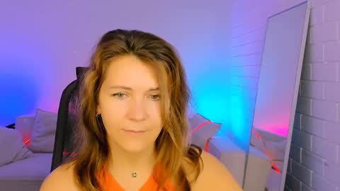 Snapshot of nicolehits chatting on 11/13/25, 05:28 nicolehits online show from 11/13/25, 05:28