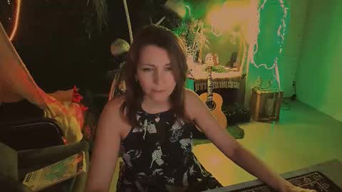 Snapshot of nicolehits chatting on 12/13/25, 07:53 nicolehits online show from 12/13/25, 07:53