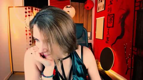 nicolehits online show from 02/15/26, 09:19