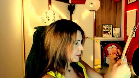 nicolehits online show from 03/19/26, 02:21